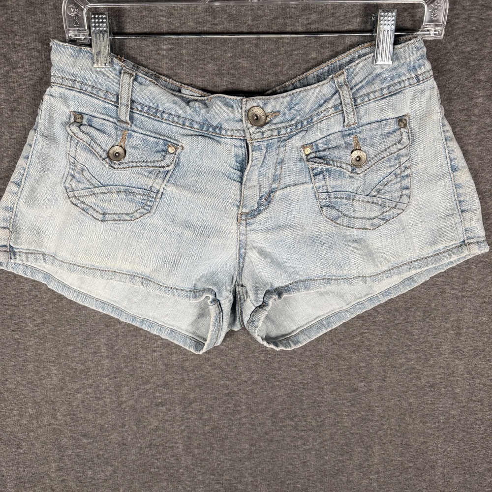 LEI Ashley Low Rise Denim Shorts Juniors 7 Light Wash Stretch Y2K Flap Pocket